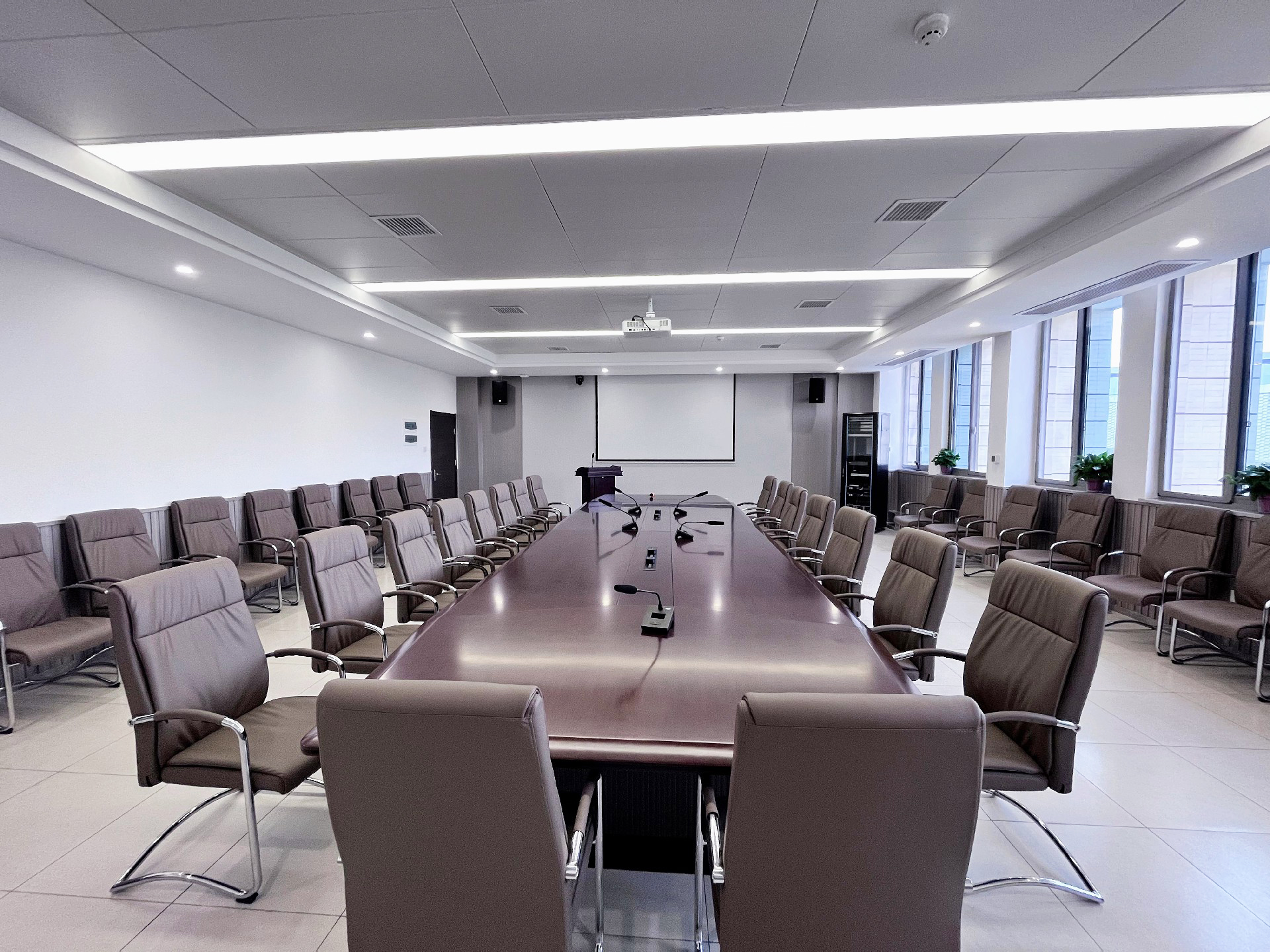 中南大学教育空间装修实景效果图